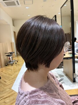 【大人ショート】ショートボブスタイル　前髪あり