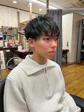 MEN’S HAIR/サーフカール/刈り上げセンターパート/印西