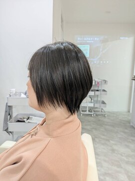 ガーネットプラス(Garnet+) ショートボブ◎ブルーブラック