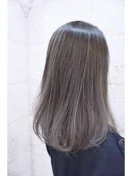 ティンク 天神(Tink) スモーキーグレージュ/セミロング/透明感