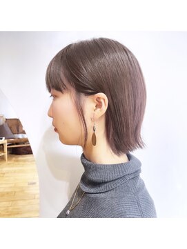 ラナ 渋谷(Lana) 【Chill】大人かわいいホワイトアッシュクールエアリーミディ