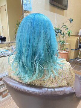 サムブリッジ(SOMEBRIDGE) ☆ エメラルドカラー × summerヘアカラー （SOMEBRIDGE 亀有）