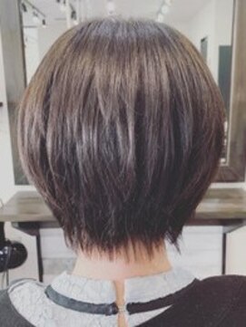 ヘアメイクトゥエンティワン イオンモール東久留米店 【大人可愛い30代・40代・50代◎】ショートスタイル