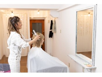 女性美容師の完全個室サロン　エクステ&白髪染め　TUMUGU代官山／中目黒