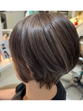 ローカス 東久留米店(LOCUS) ショートボブ×ハイライト×フルカラー