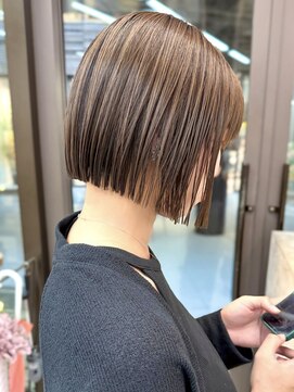 ミィ 表参道(mee.) 黒髪/ボブウルフ/ネビージュ/小顔/ワンレン/髪質改善/前髪