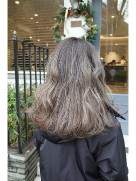 ビュートリアム 広尾(BEAUTRIUM) ハイライトグラデーションカラー