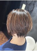 ショートボブ