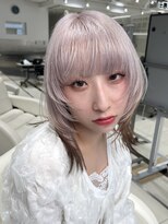 アドネ プライム(adne prime)&nbsp;ハッシュカット/ルーツカラー/シャギーカット/ホワイトグレー