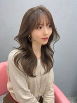 ボタン シブヤ(VOTAN SHIBUYA)&nbsp;韓国ヘア/くびれヘア/前髪あり/顔まわりカット/グレージュカラー