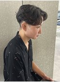 メンズ刈り上げフェードセンターパートフェーザーパーマ毛流れ