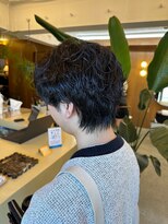 ドース(doos)&nbsp;（メンズカット/メンズパーマ/センターパート/毛流れパーマ）