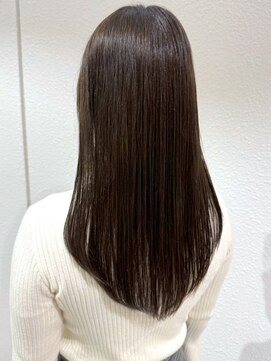 ビューティシモ 川越(Beautissimo) オリーブアッシュベージュ 透明感カラー ツヤ髪ロング 20代
