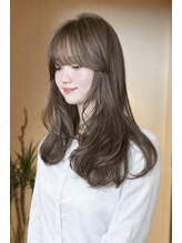 「透明感カラーって、どんな仕上がりですか？」