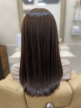 レヴィア(revia) #毛先までしっとり艶ストレートロングヘア[水戸/髪質改善]