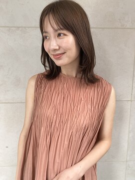 サーカス バイ ビュートリアム 青山(CIRCUS by BEAUTRIUM) 20代　30代　40代　ミディアム　レイヤー　結べるボブ　小顔