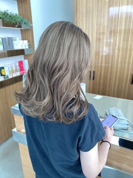 カッツ 駅家店(CUT S) ミルクティーベージュ〇