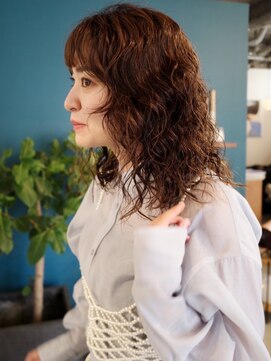 ヨー(Yoh-) 【外人風パーマ/中里千尋】くるくるパーマ/ウェーブパーマ