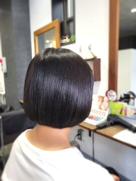 ワンス(Once) ミニボブ