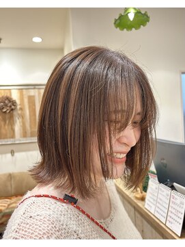 ヘアー テクニカ(hair Technica) 外ハネボブ