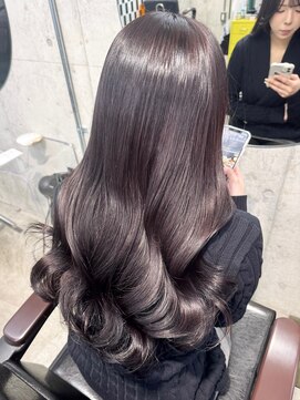 リル ラウム 原宿(LiL Raum) ラべンダーブラウン/原宿/ブリーチ/ダブルカラー/レイヤーカット