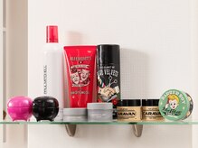 バーバー ダブル(BARBER W)の雰囲気（セットが楽しくなる厳選したスタイリングアイテムを揃えています）