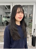 レイヤーカット顔まわりストレートロングレイヤー堀江