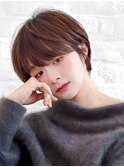 刈り上げショート　韓国風巻き　小顔ショート