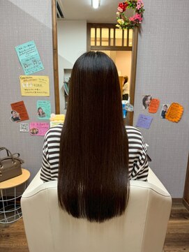 ラナンキュラス(Ranunculus) 潤いのある、ダメージレスな髪へ