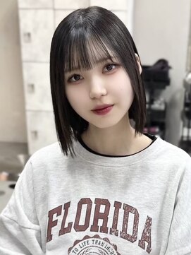 ジィルム(XELM) 韓国レイヤーカット/ブリーチ/レイヤーカット/ハッシュカット