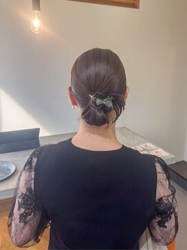 クリック(Click) 黒髪/クラゲヘアー/オリーブグレー/小顔/ココアベージュ/小倉