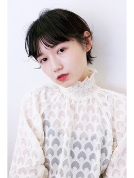 チカシツ(Chikashitsu) natural female shortcut