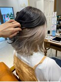 インナーカラーシルバーグレージュ