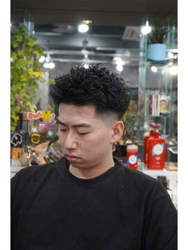 ツークツワンク バーバー 新宿(ZUG2WANG BARBER) ピンパーマスパイキー