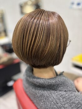 シックノアール(CHIC NOIR)の写真/《白髪ぼかしが人気☆》いつまでも若々しくいたいあなたの為に…艶のあるキレイな髪なら【CHIC NOIR】に☆
