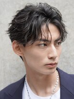 フィフス 仙台(fifth)&nbsp;仙台フェザーパーマセンターパートニュアンスパーマ刈り上げ30代