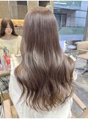 ハイトーンミルクティーグレージュ明るめアッシュベージュ2030代