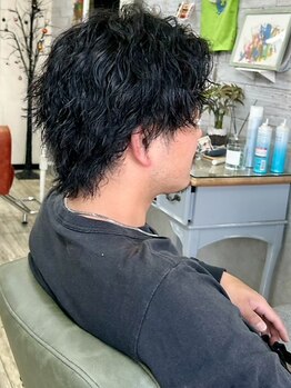 アイコン(EIKON)の写真/メンズパーマならおまかせ！話題のスタイリスト「いわもと」に注目【トレンド×なりたいを叶える】