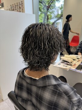 オーシャントーキョー 仙台(OCEAN TOKYO) ハイライト波巻きツイストスパイラルツーブロックメンズパーマ