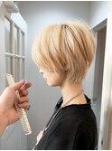 ショートヘア