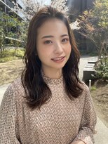 サク(Sac.)&nbsp;レイヤーで今っぽい動きのある大人可愛いヘアスタイル