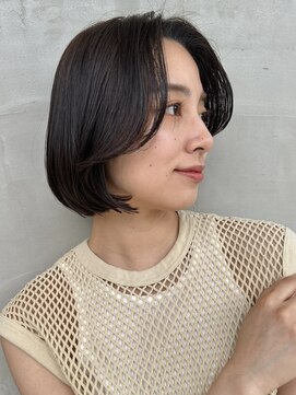 ビュートリアム 南青山(BEAUTRIUM) レイヤーボブ 顔周りレイヤー カーテンバング 小顔ボブ 40代50代