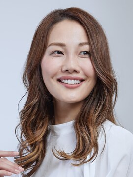 シン フルリール(Shin fleurir) 大人可愛い似合わせカット20代30代40代50代レイヤーミディアム