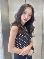 リリー(Lilley)&nbsp;マロンベージュ×小顔レイヤー×韓国風巻き×髪質改善