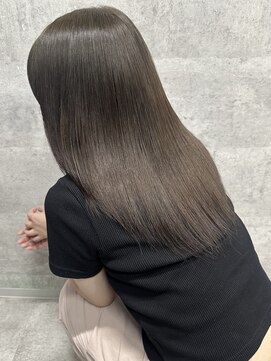 ルイス(L'wis) アイスグレージュ学割U24ケアブリーチ10代20代30代渋谷前髪眉毛