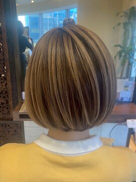 ヘアリゾート粋 ティガ 池袋店(tiga) ブリーチカラー/ハイライトカラー/ショートボブ