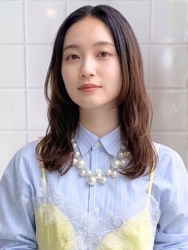 オンフ(ONFFO) ナチュラルブラウン ニュアンスパーマ センター分け 髪質改善