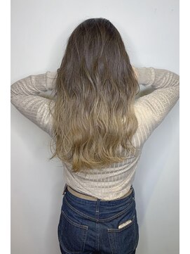 フロート 小阪店(float) グラデーションカラー_厚めバング,ローライト,デザインカラー