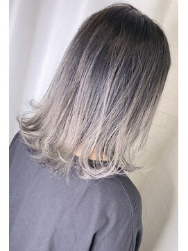 アルマヘア(Alma hair) ハイトーンコントラストバレイヤージュ