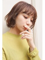 オーシャン(Ocean)&nbsp;［OCEAN Hair&Life 水田成美］前下がりボブ×イヤリングカラー